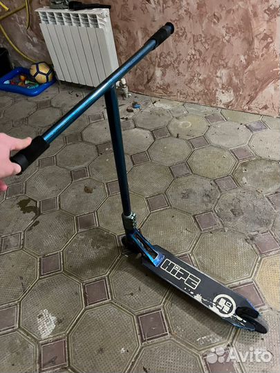 Трюковой самокат Hipe H606