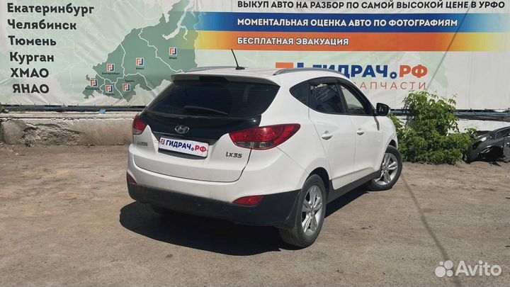 Кожух рулевой колонки верхний Hyundai ix35 1848502