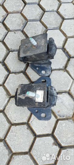 Hyundai grand starex запчасти опоры двс нижние