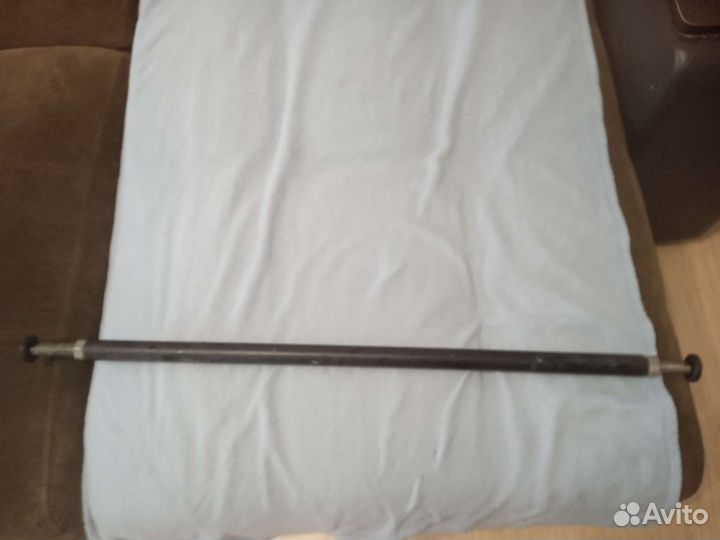 Турник в дверной проем, распорный