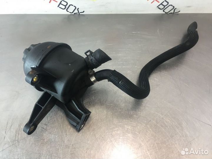 Бачок гидроусилителя Mercedes C-Class W203 OM611