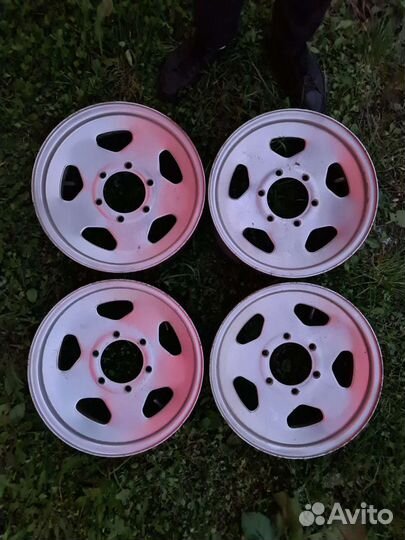 Диски штампованные r15 6/139.7
