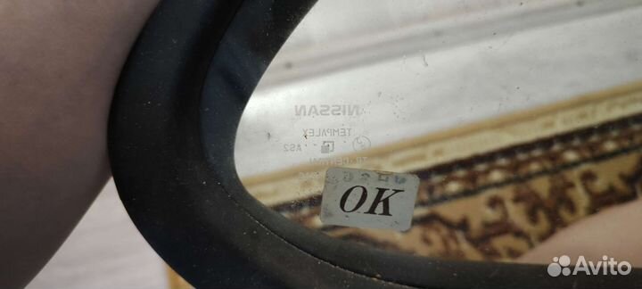 Заднее правое стекло/форточка/ на Nissan Sunny