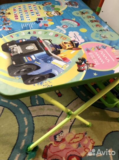 Детский стол и стульчик