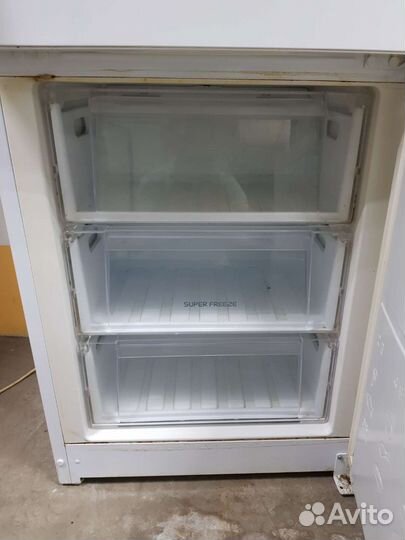 Холодильник hotpoint ariston бу no frost