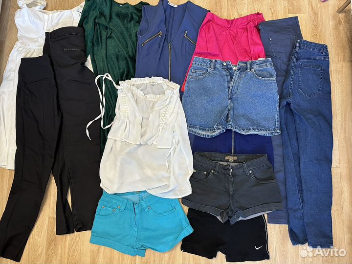 Одежда женская 40 / 42 размера