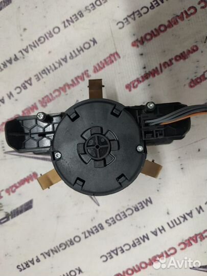 Регулятор фар W204 Mercedes рест