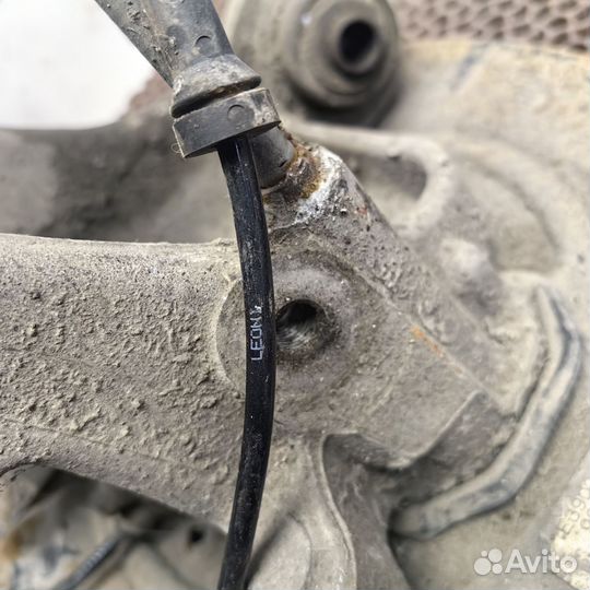 Задний правый кулак BMW e39 touring