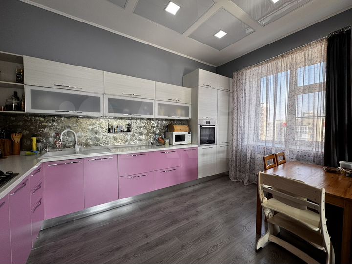 2-к. квартира, 78 м², 10/10 эт.