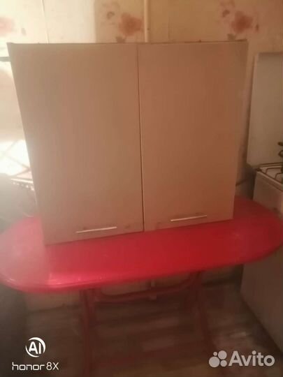 Шкафчики.,стол для кухни