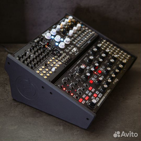 Стойка стенд Moog Mother-32 dfam Subharmonicon