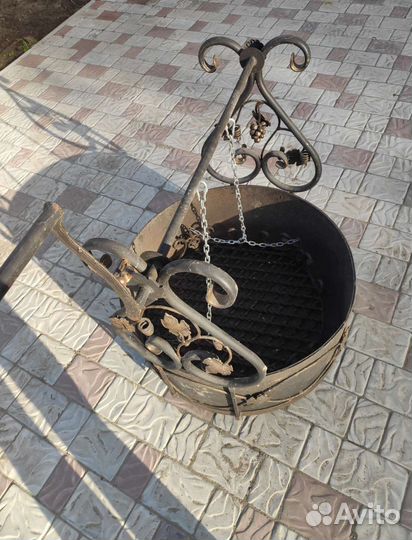 Чан с решеткой, мангал