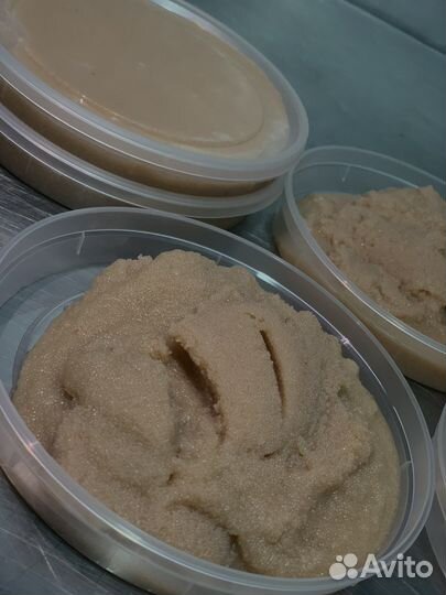 Икра минтая премиум качества и икра мойвы