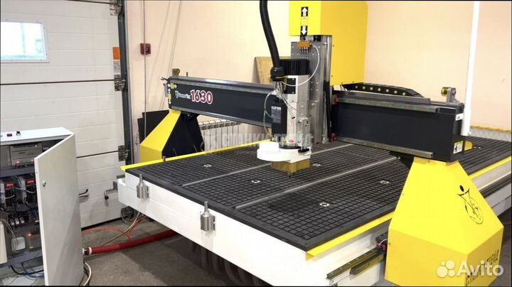 Фрезерный станок с чпу по дереву