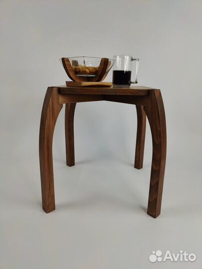 Табурет-столик журнальный приставной из дерева 2в1