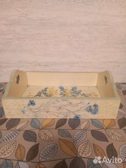 Деревянная хлебница (техника декупаж)