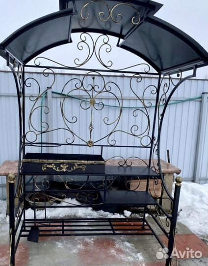 Мангал с крышей