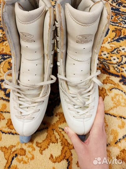 Фигурные коньки edea