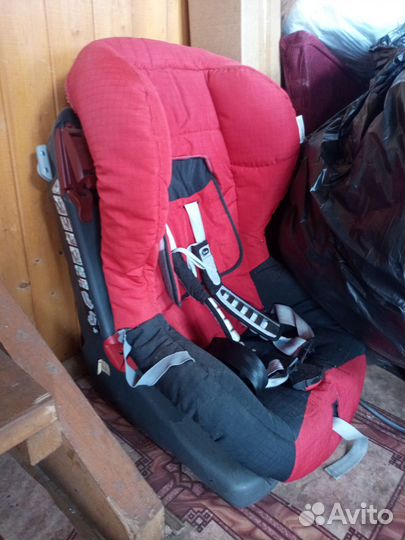 Автокресло 9-18