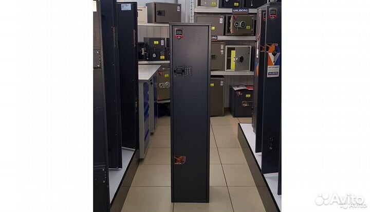 Сейф оружейный Чирок 1328 EL на четыре ствола