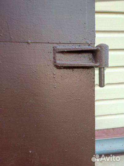 Металлическая дверь бу