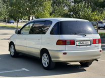 Toyota Ipsum 2.0 AT, 2000, 256 843 км, с пробегом, цена 600 000 руб.