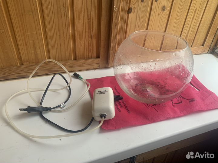 Продаю круглый аквариум с компрессором