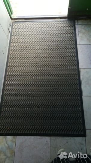 Коврик нескользящий