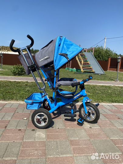 Трехколесный велосипед с ручкой