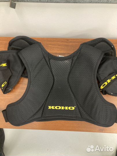 Нагрудник хоккейный koho SR S