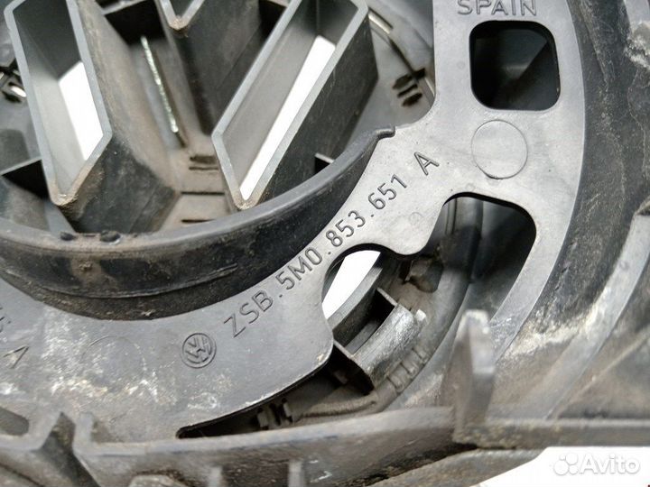 Б/У Б/У Решетка радиатора 5M0853651A VAG