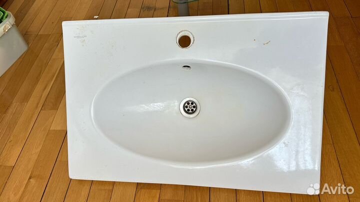 Раковина с тумбой