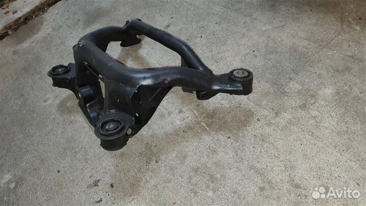 Балка задняя BMW X3 E83