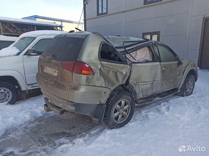 Mitsubishi Pajero Sport 2.5 AT, 2010, битый, 175 000 км