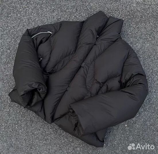 Пуховик balenciaga puff jacket type