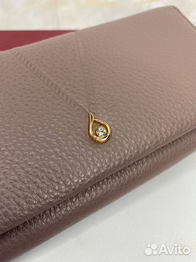 Элегантный женский кошелек