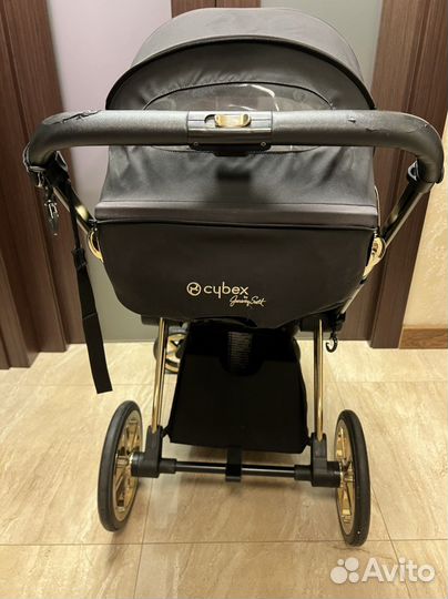 Прогулочная коляска Cybex Priam by Jeremy Scott