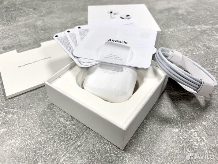 Apple AirPods 3 (2023)