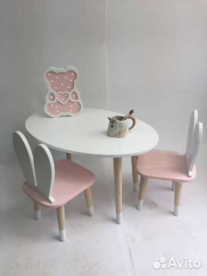 Детский стол и 2 стульчика Зефир