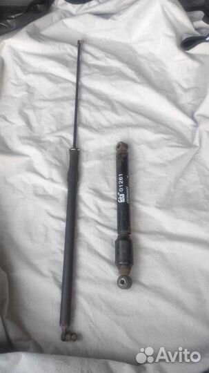 Амортизатор капота демпфер Mercedes w201 E190