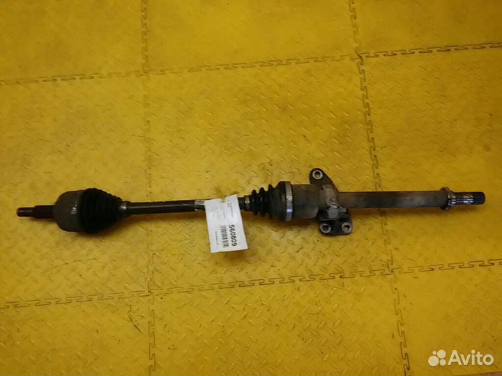 Полуось передняя (привод) Fluence