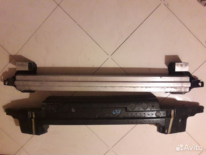 Уселитель переднего бампера Субару Форестер