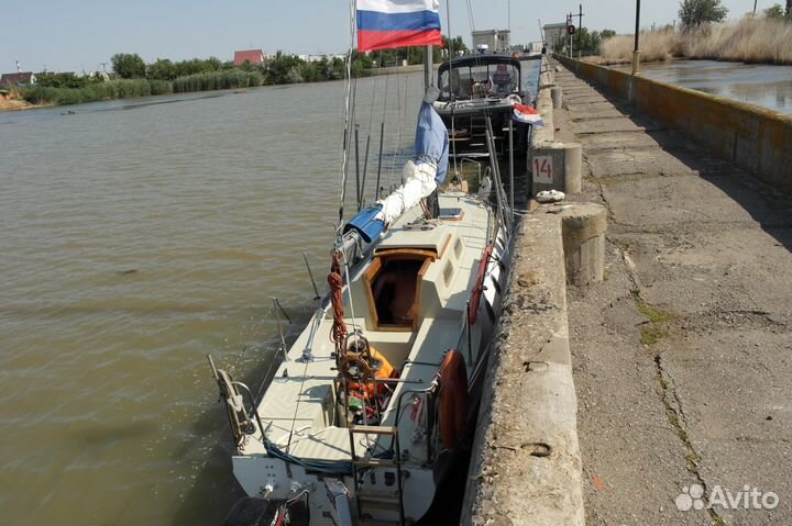 Продам парусную яхту 8,6 метров