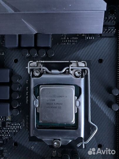 Материнская плата с процессором