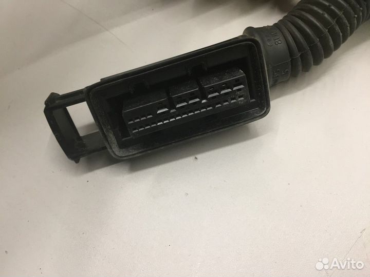 Электропроводка двери передней левой (Audi Q3)