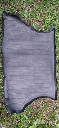 Автомобильные коврики резиновые