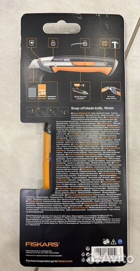 Строительный нож fiskars