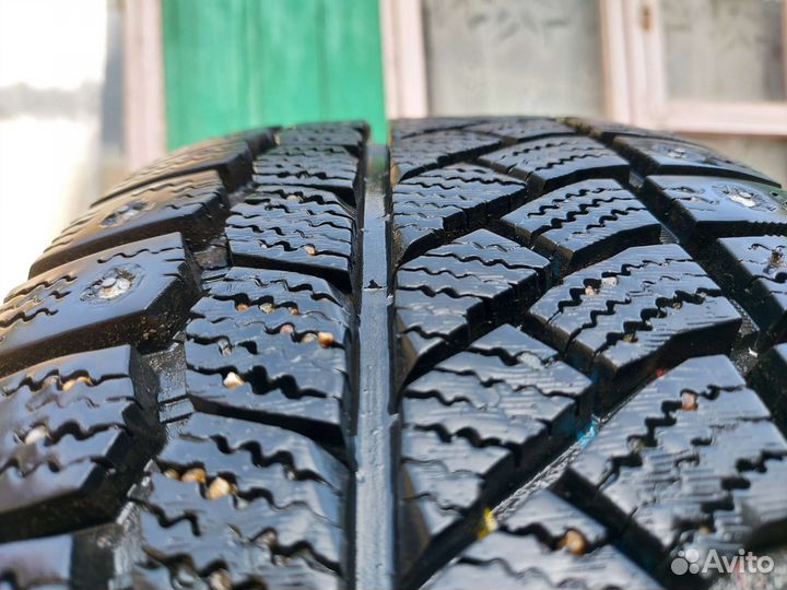 Viatti Brina Nordico V-522 195/60 R15