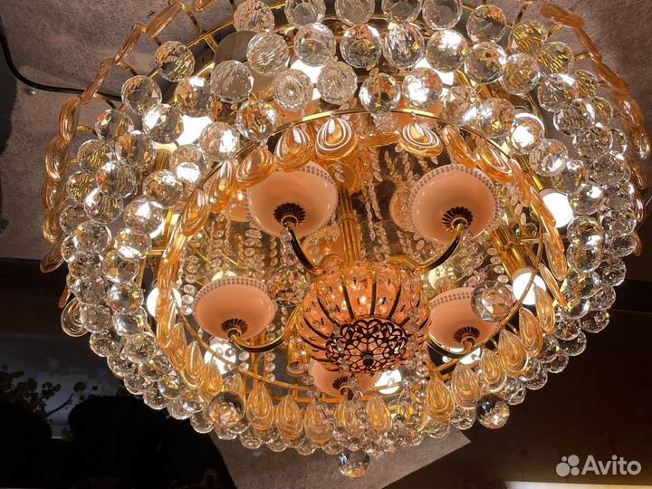 Люстра с ночным светом и с пультом управления оа Э