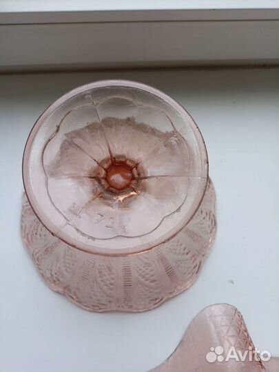Посуда из розового стекла. СССР